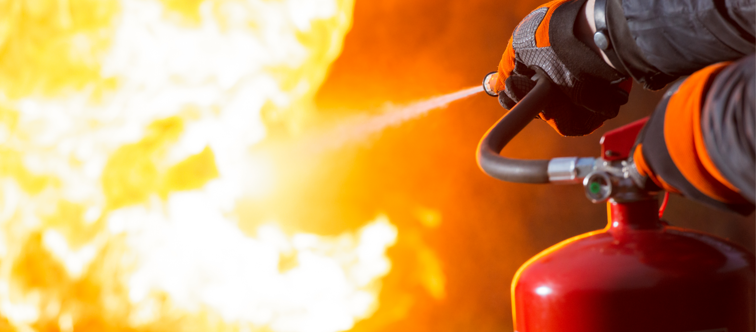 Brandgefahr bei Batteriespeichern und PV-Speichern Brandgefahr bei Batteriespeichern und PV-Speichern